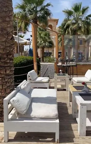 Stunning Pool View 1bed Private Access, Veranda Sahl Hasheesh