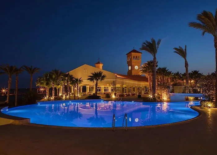 Apartment Stunning Pool View 1bed Private Access, Veranda Sahl Hasheesh