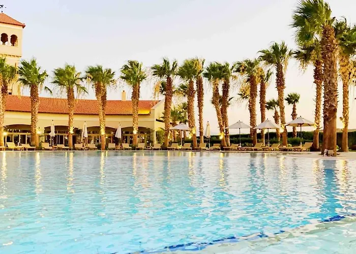 Stunning Pool View 1bed Private Access, Veranda Sahl Hasheesh *