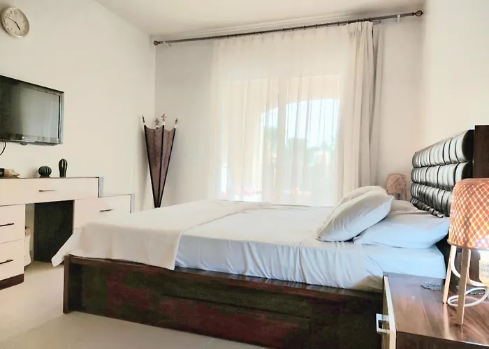 Apartment Stunning Pool View 1bed Private Access, Veranda Sahl Hasheesh