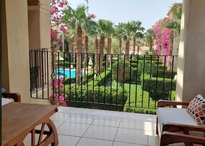 Stunning Pool View 1bed Private Access, Veranda Sahl Hasheesh Hurghada