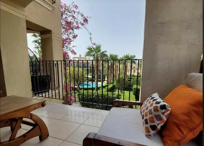Stunning Pool View 1bed Private Access, Veranda Sahl Hasheesh Apartment *